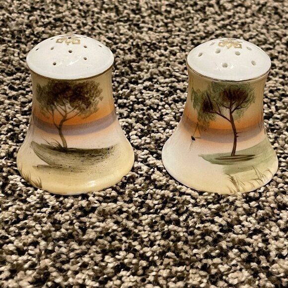 VTG Salt Pepper Shakers 3" Japan Hand Painted Nature Scenes Porcelain Multicolor - Picture 1 of 10